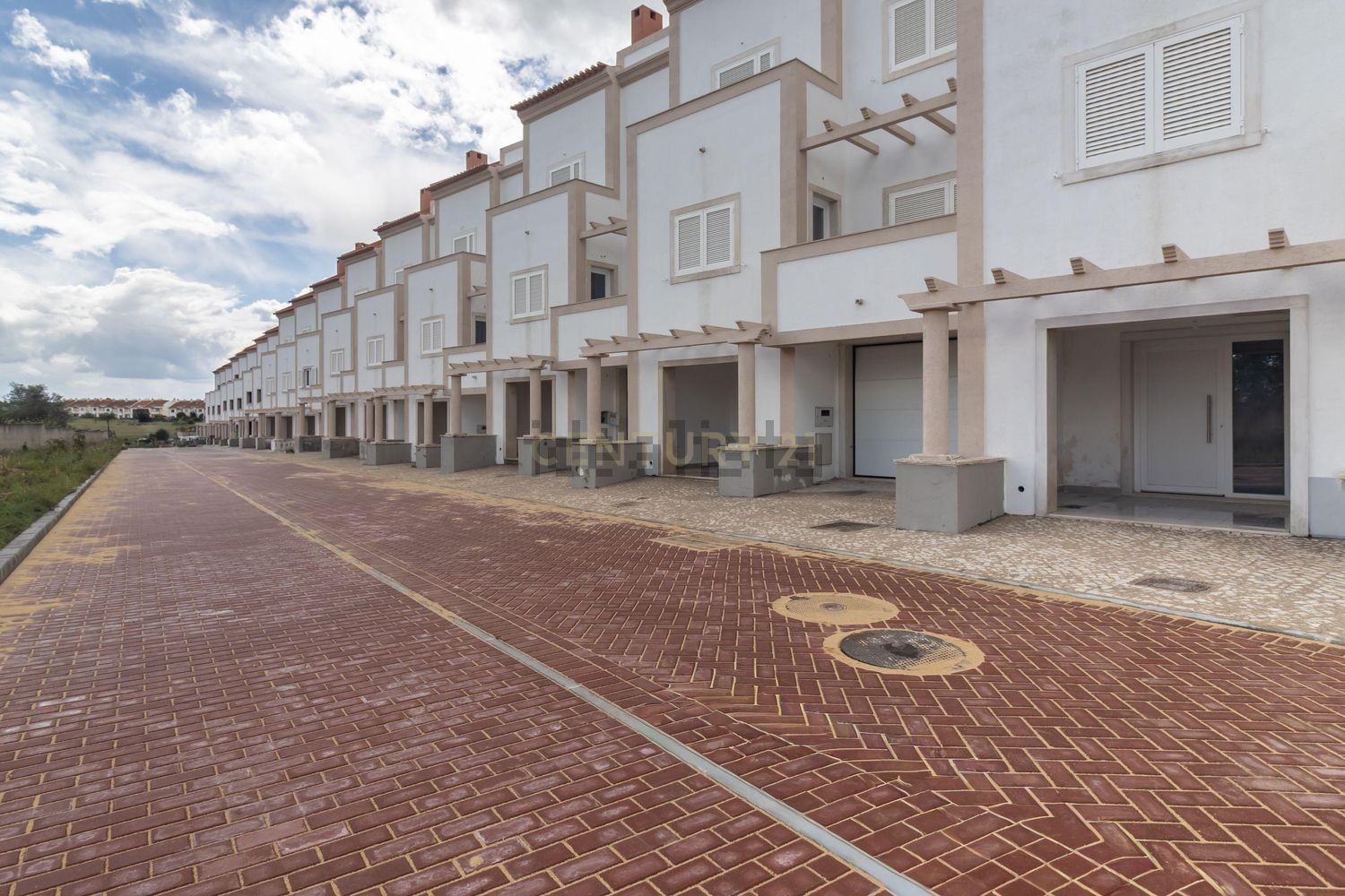 小楼房或独栋别墅出售在Avenida do Canto do Pinheiro - 视线