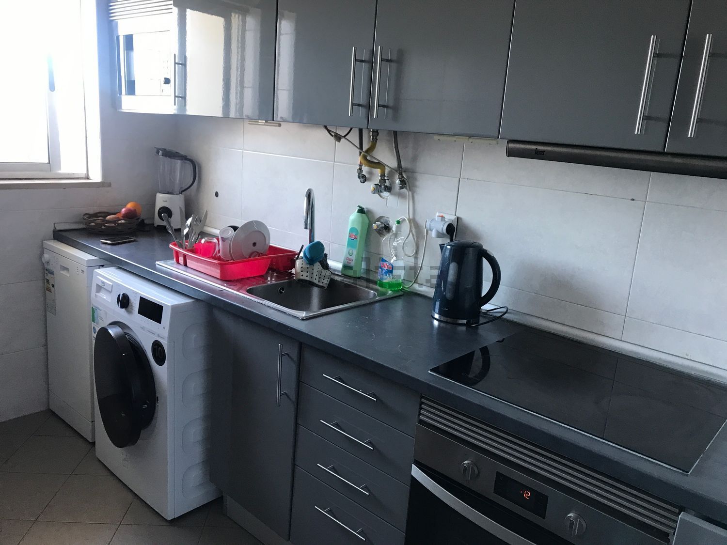 出租房间在Rua Sebastião da Gama, 1 - 厨房