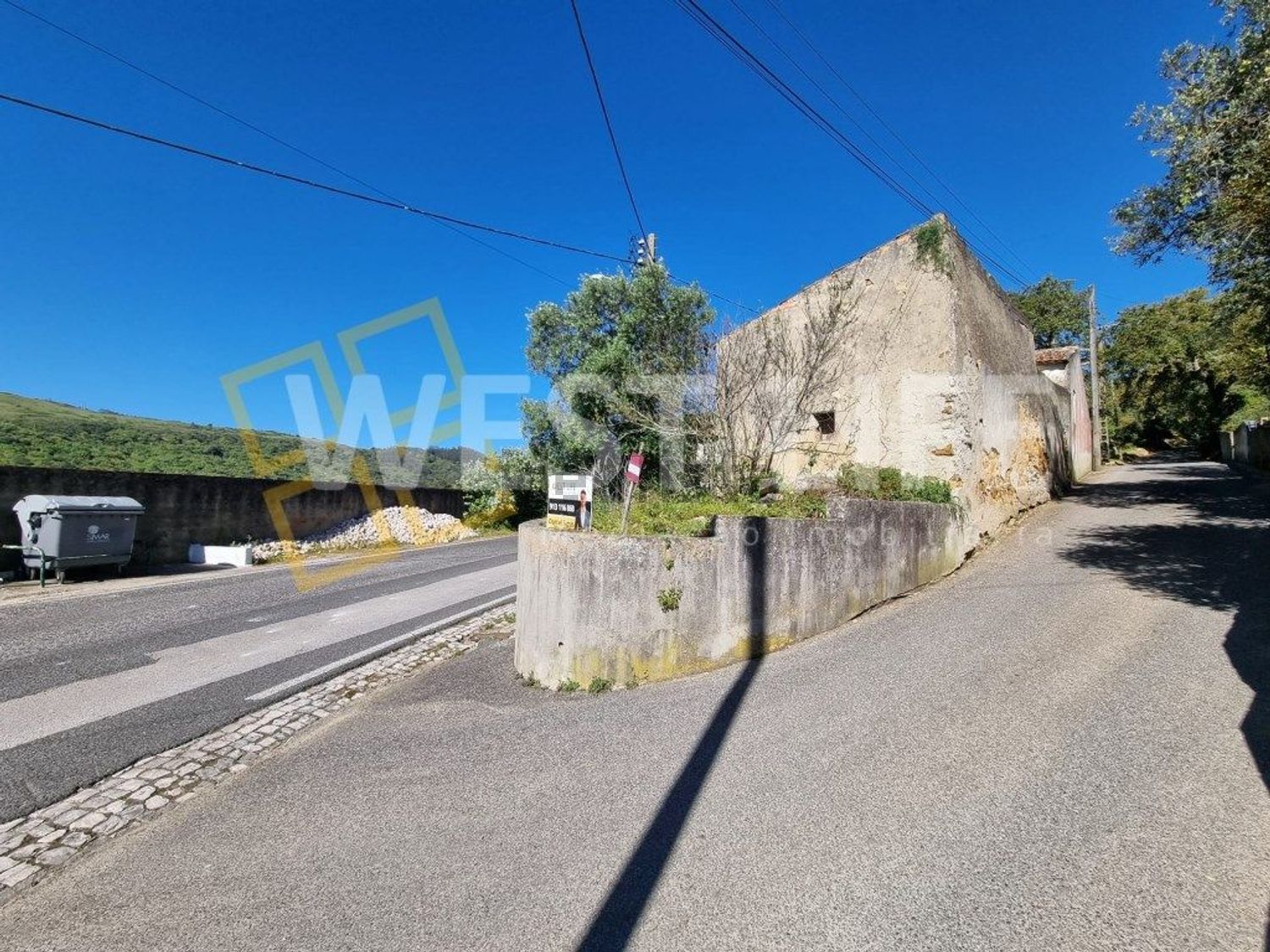 小楼房或独栋别墅出售在Avenida Catarina Eufémia - 照片