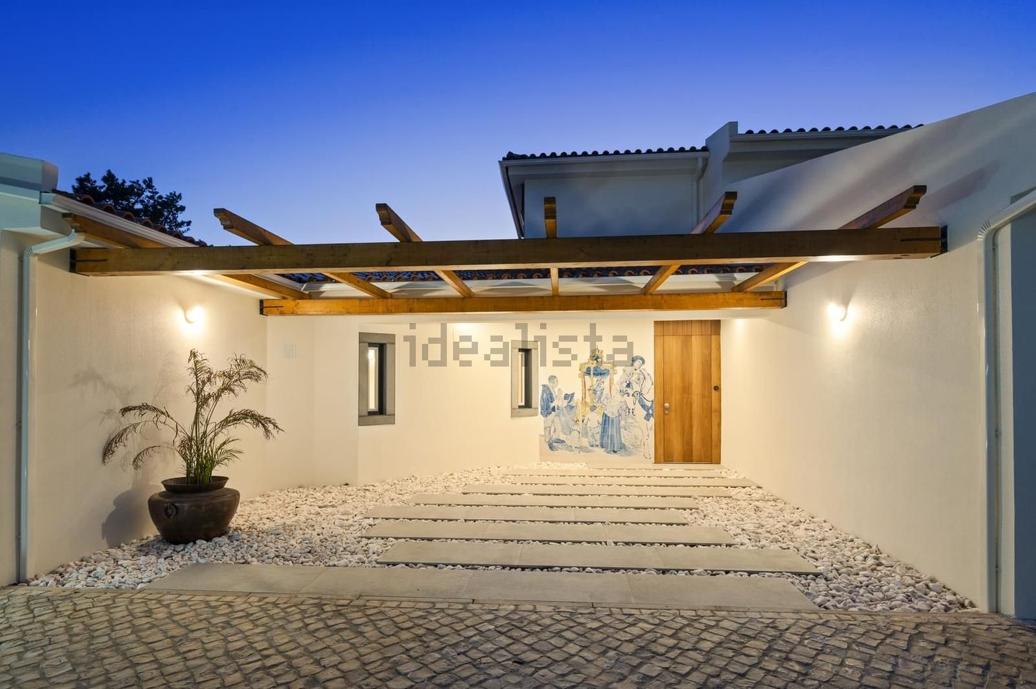 小楼房或独栋别墅出售在Beco do Algarvio - 外立面