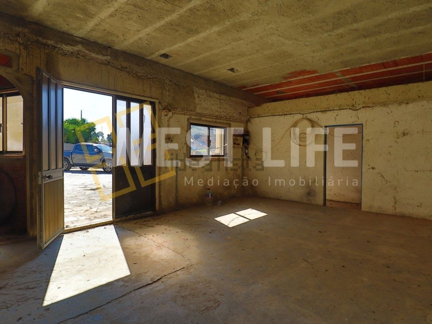 小楼房或独栋别墅出售在Venda do Pinheiro e Santo Estêvão das Galés - 照片