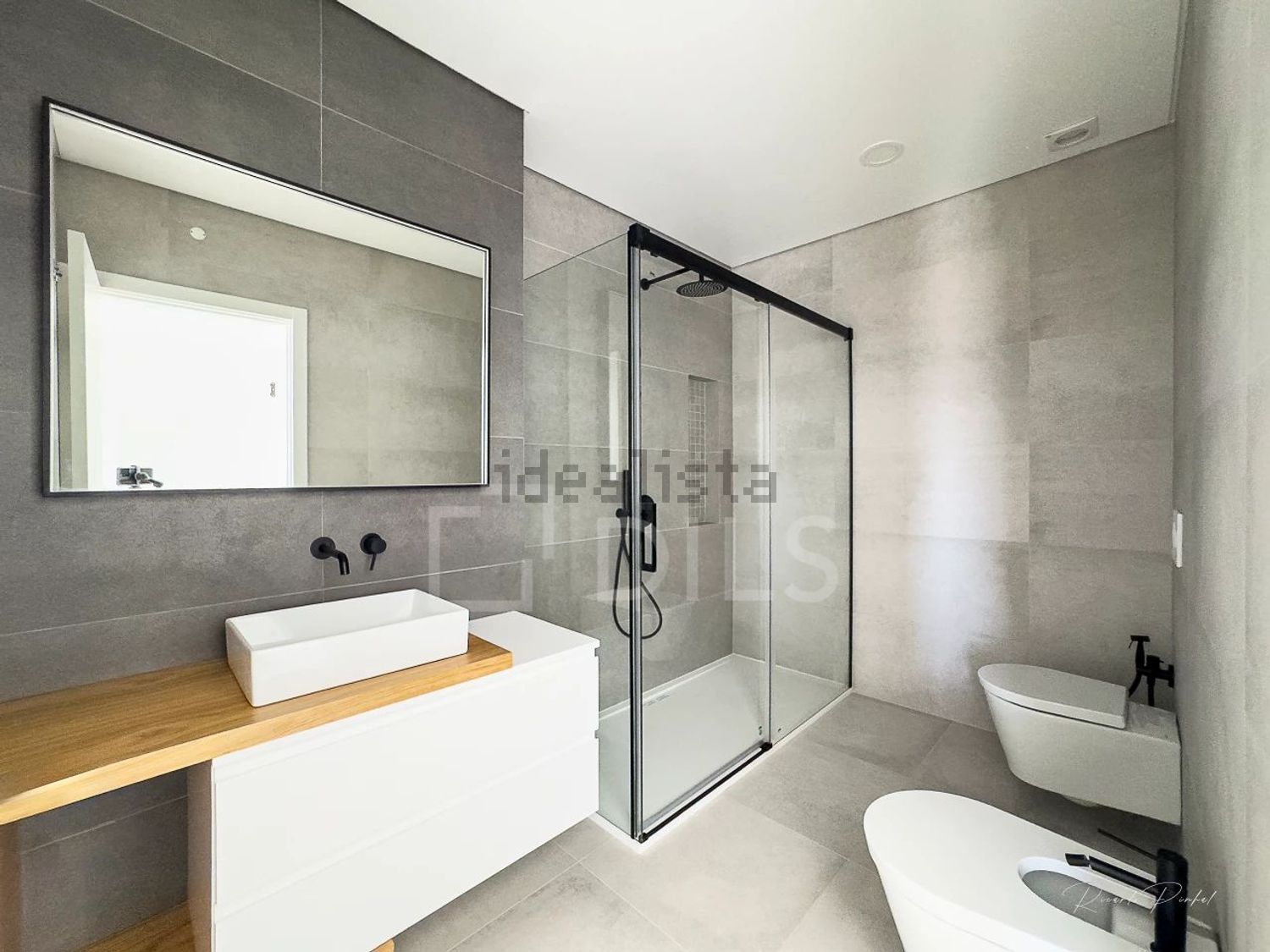 双拼别墅出售在Rua da Cancelinha, 12 - 卫生间