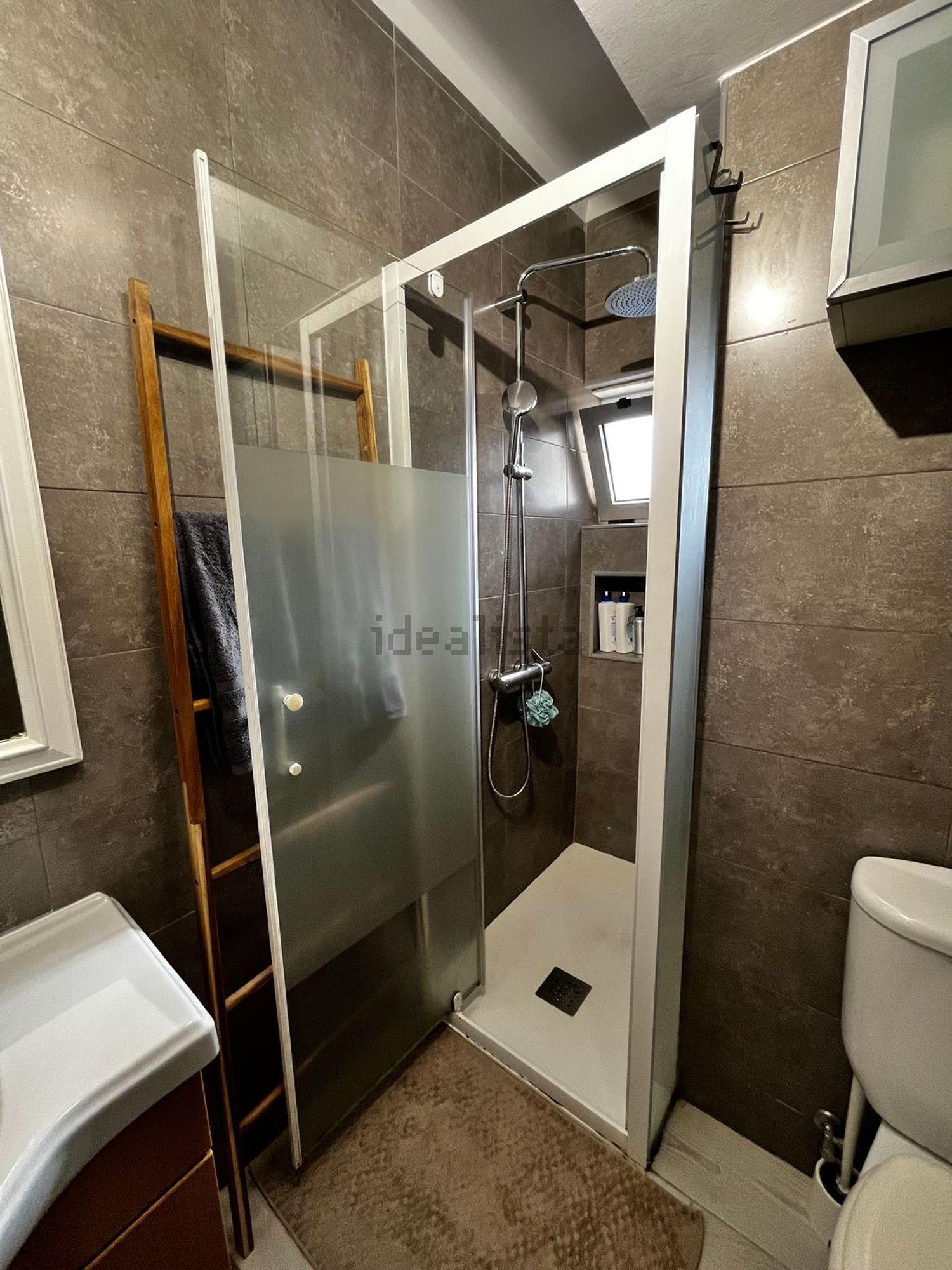 出租房间在Largo 1º de Maio, 2 n - 厨房