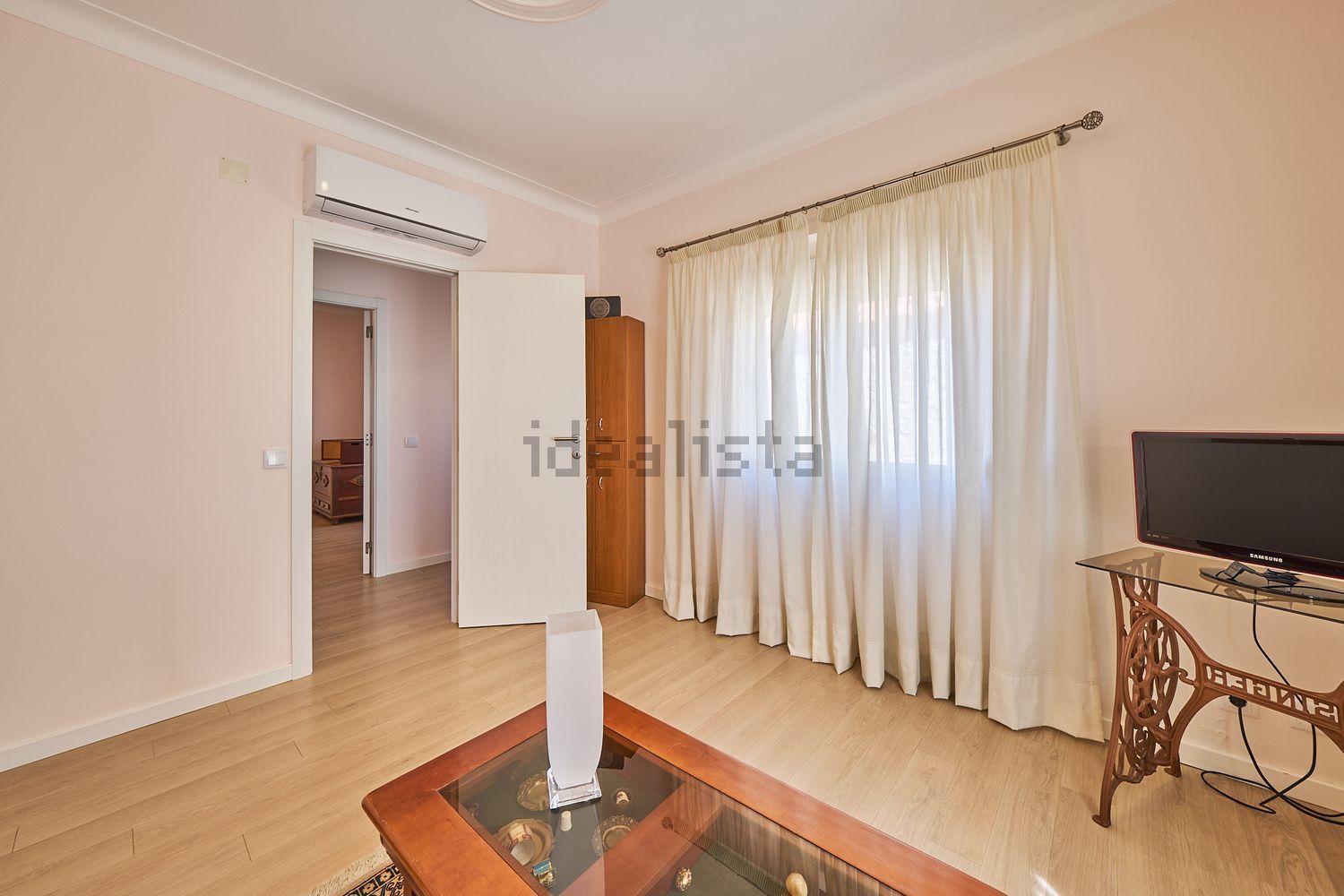 小楼房或独栋别墅出售在Rua da Bica - 客厅