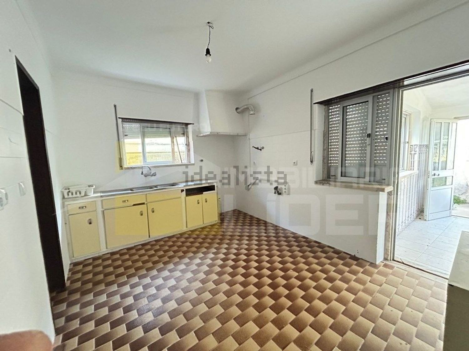 小楼房或独栋别墅出售在Barreiralva - Póvoa de Cima - 厨房