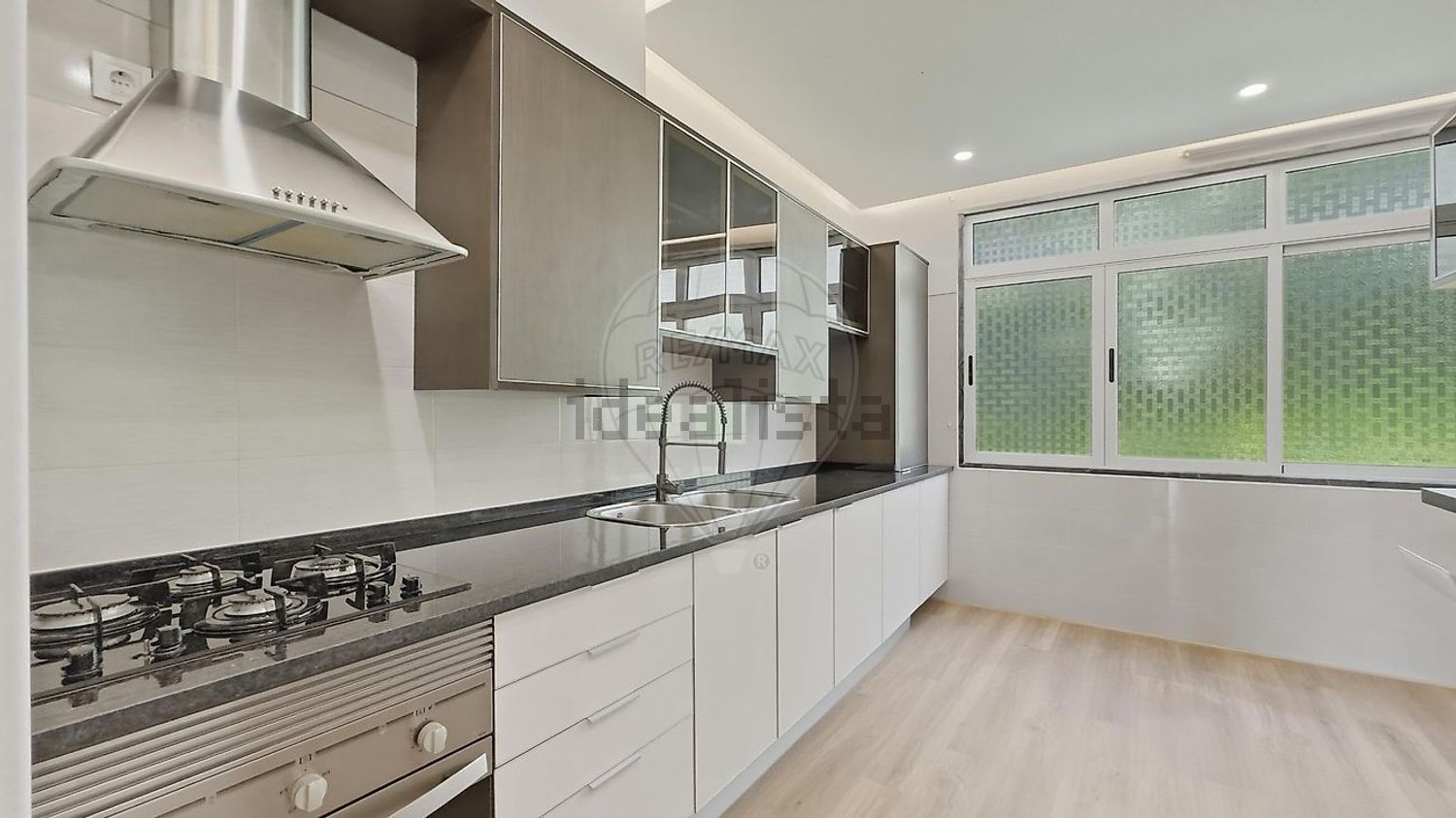 公寓 t3出售在Avenida das Areias - 厨房