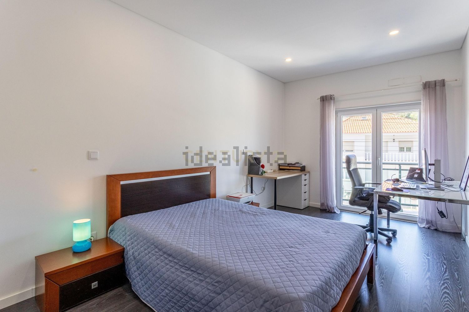 复式公寓出售在Rua Almirante Gago Coutinho, 118 - 卧室