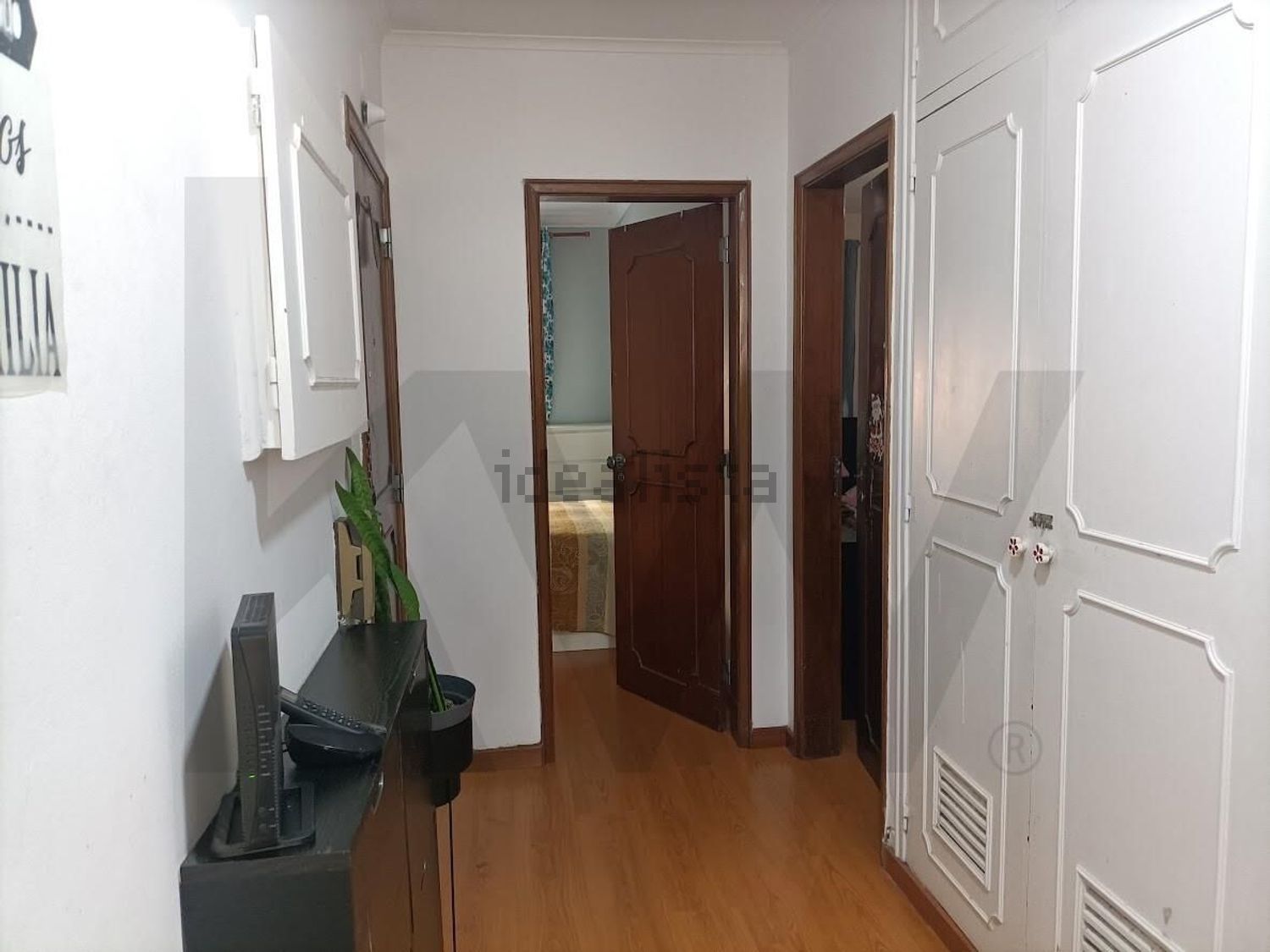 公寓 t2出售在Rua Azevedo Coutinho s/n - 过道