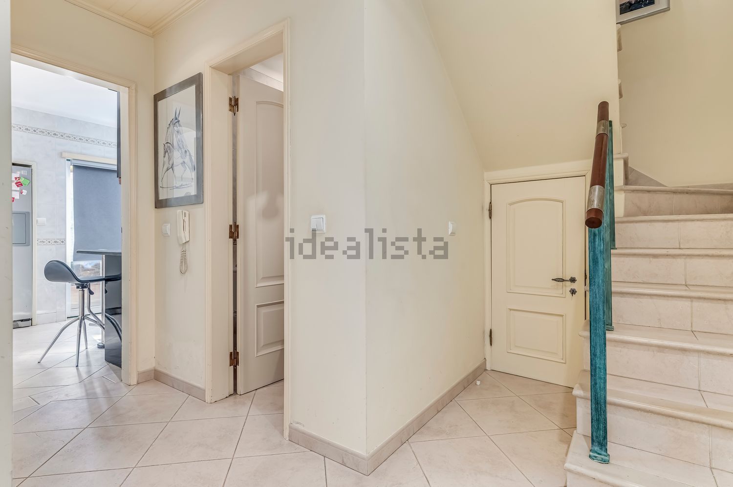 联排别墅出售在Rua do Círio dos Olhos de Água, 63 - 过道