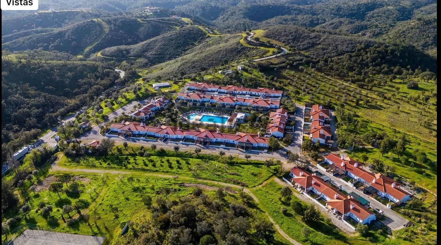 联排别墅出售在Estrada N253 s/n - 视线