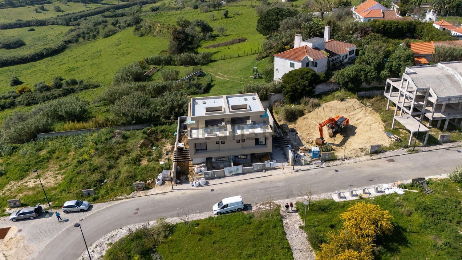 小楼房或独栋别墅出售在Rua Capitão Salgueiro Maia - 照片