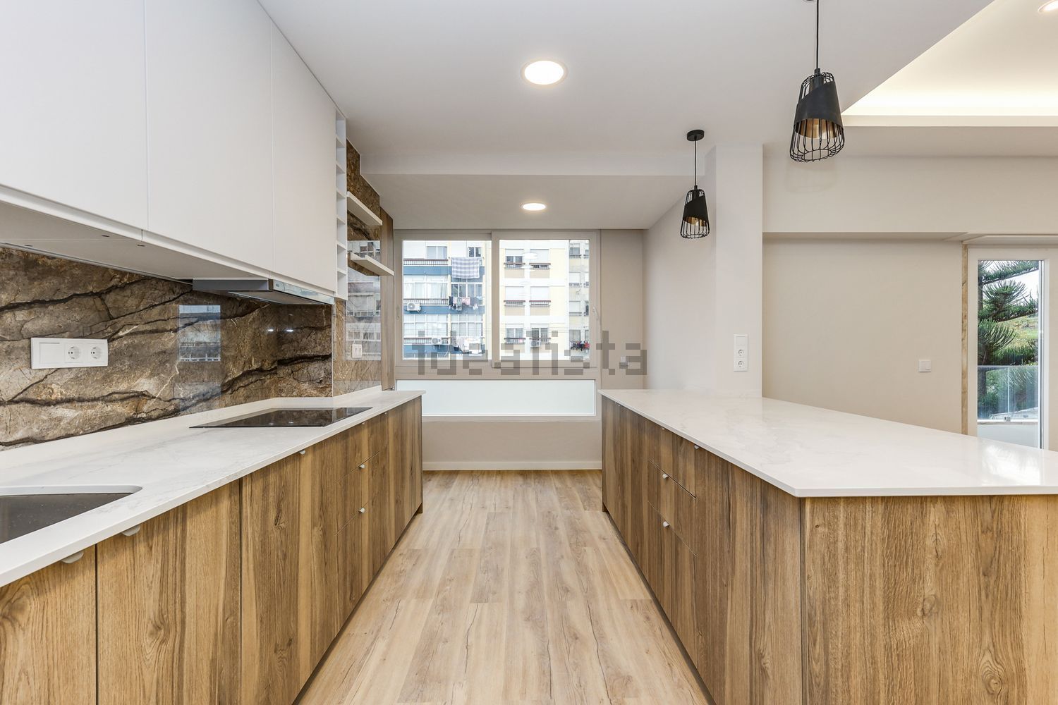 出租公寓 t4在Rua João das Regras, 35 - 厨房