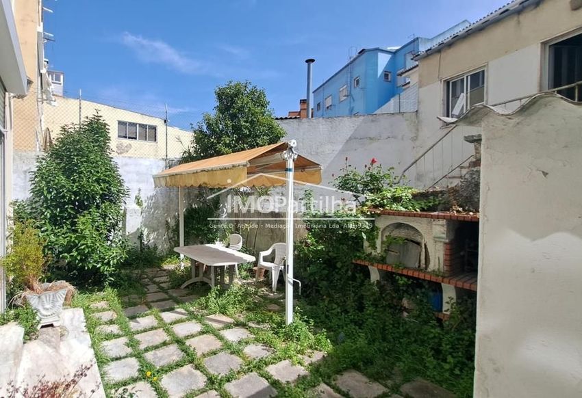 公寓 t3出售在Rua Manuel de Matos