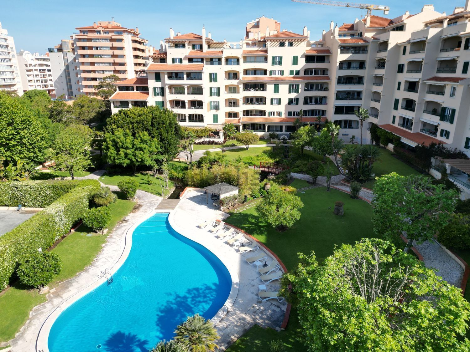 出租公寓 t4在Bairro do Rosário - 游泳池