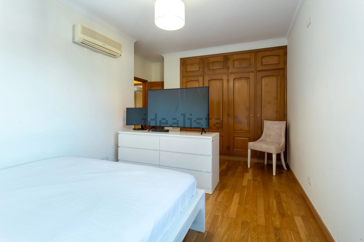 小楼房或独栋别墅出售在Rua do Alecrim - 卧室