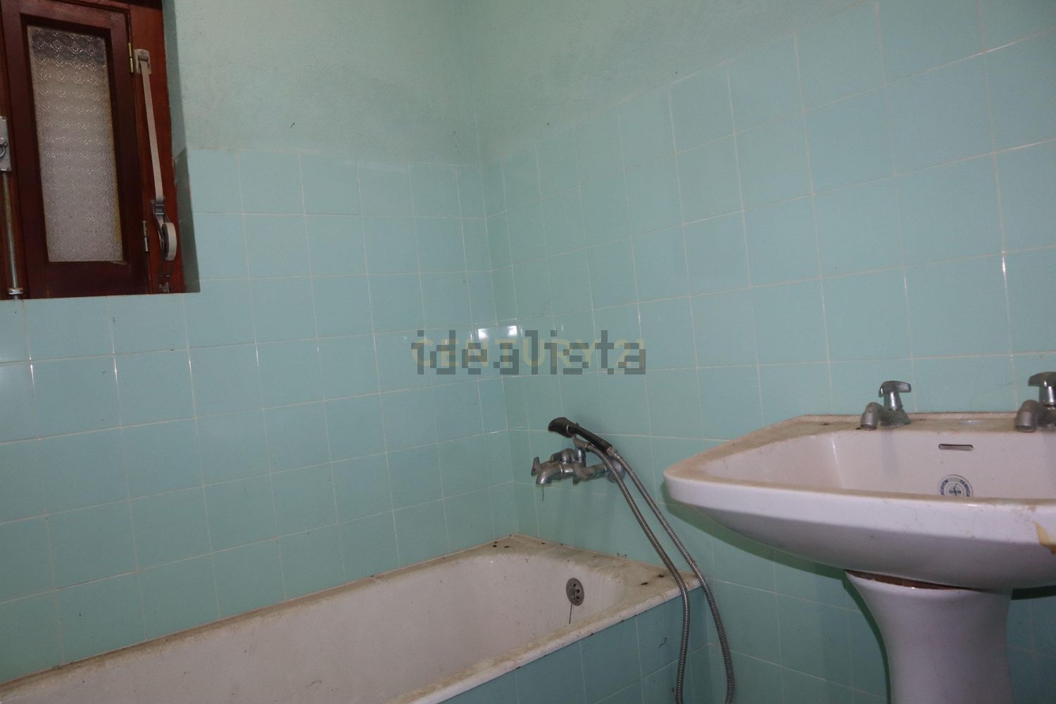 小楼房或独栋别墅出售在Estrada de Santo Estevão - 卫生间