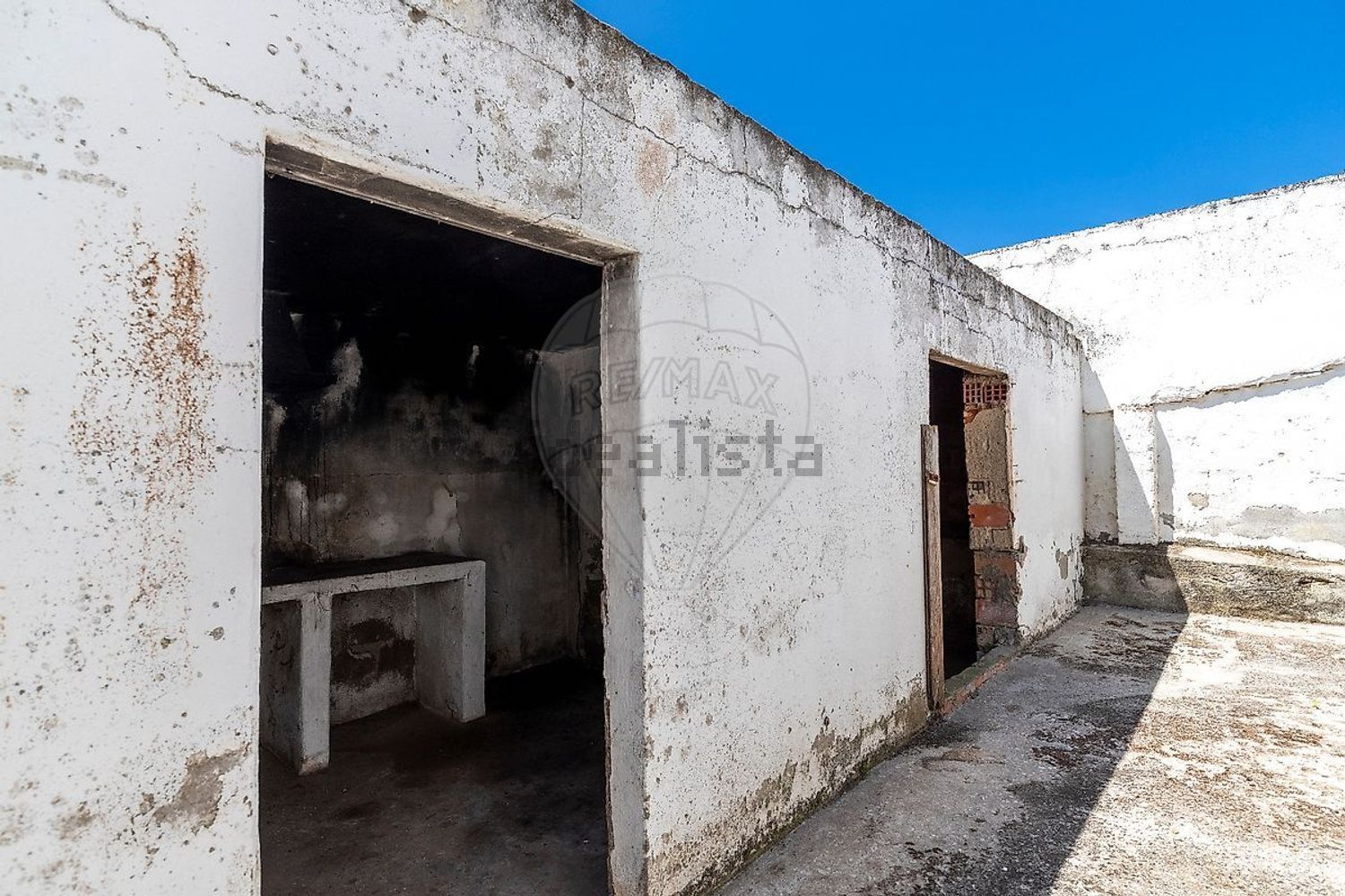 小楼房或独栋别墅出售在Rua da Guerra Peninsular - 照片