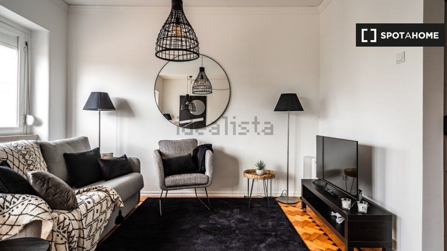 出租公寓 t2Calçada Necessidades - 客厅