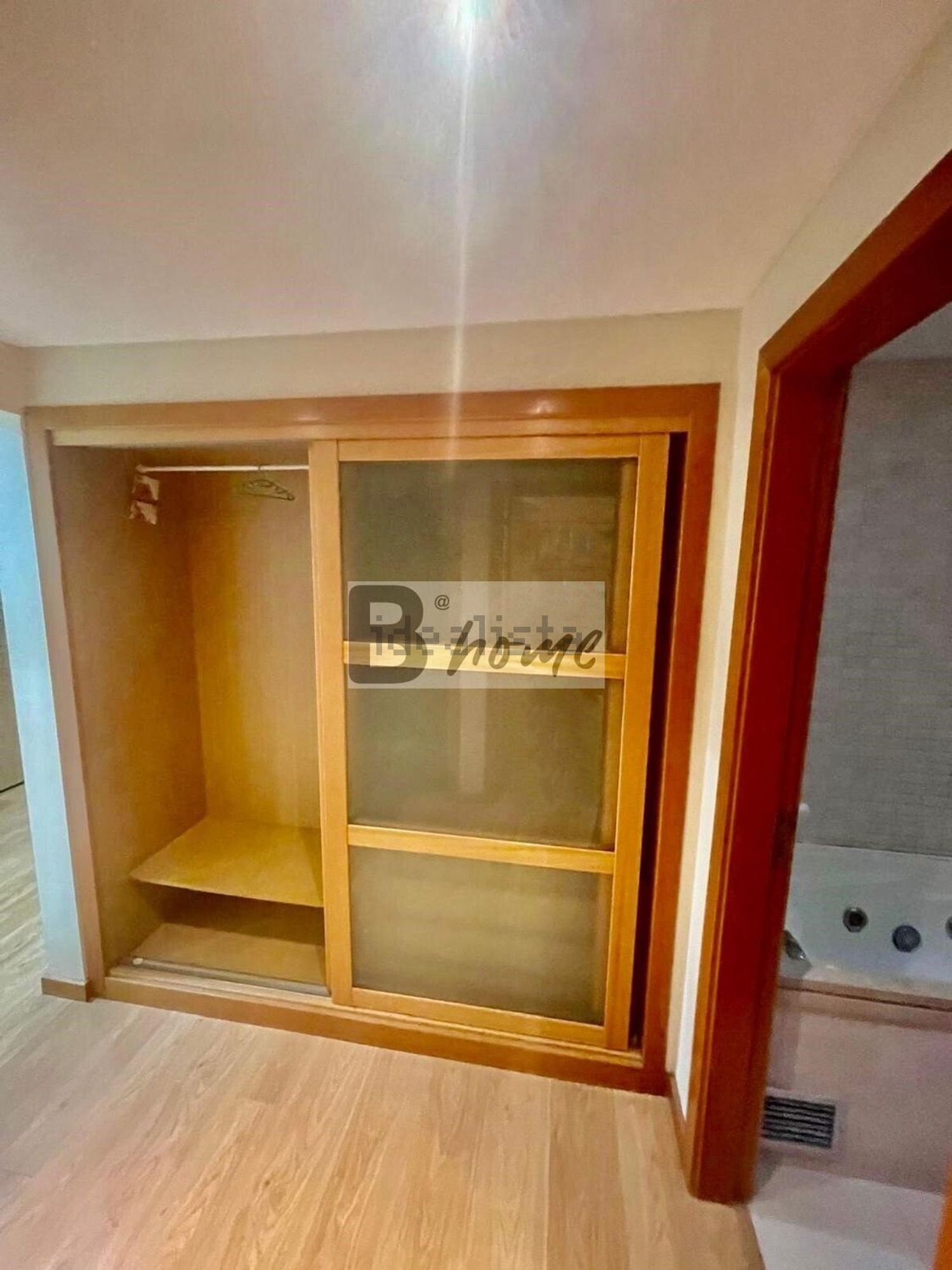 出租公寓 t2在Rua Maria Beatriz Mexia s/n - 试衣间