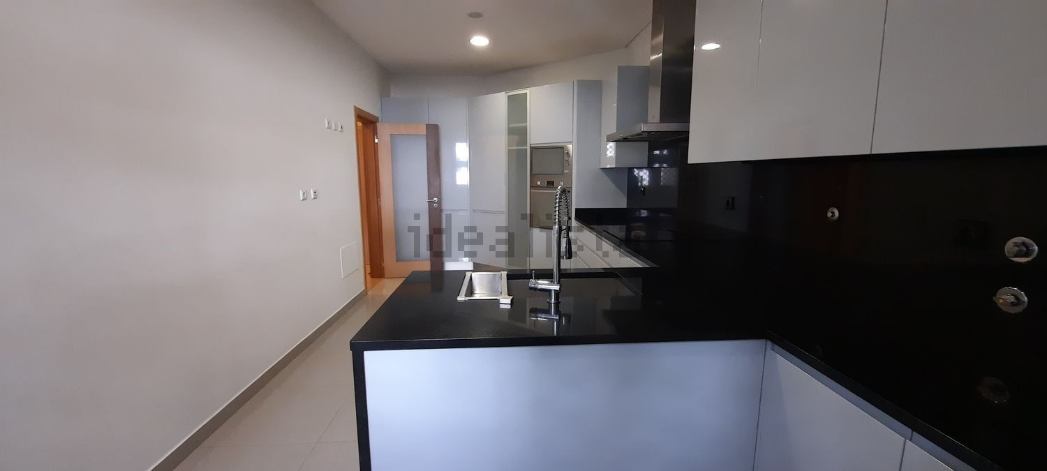 出租公寓 t2在Avenida Descobertas, 71 Lote - 厨房