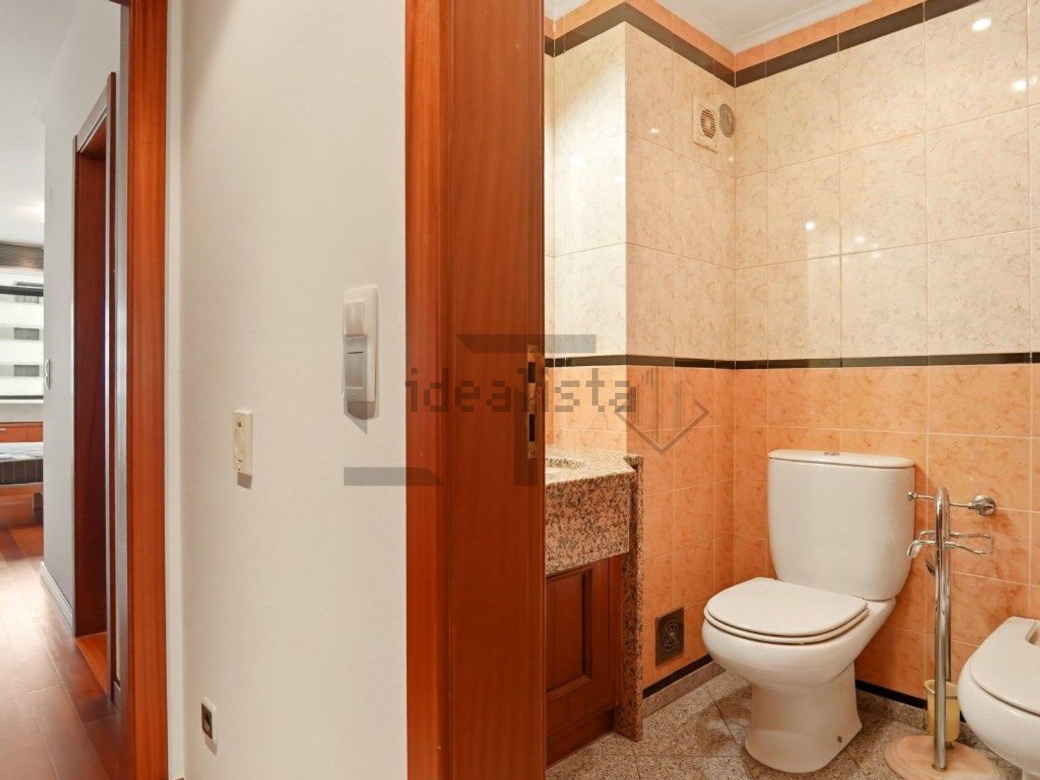 出租公寓 t2在Rua Comandante Cousteau - 卫生间