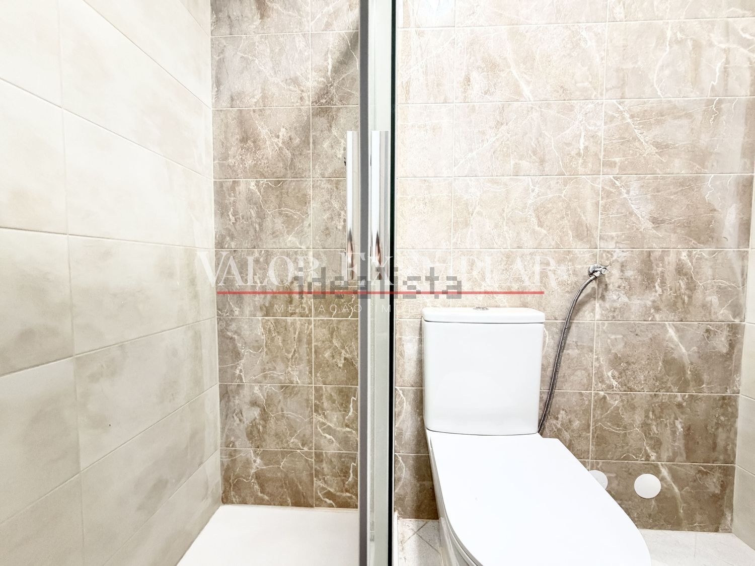 公寓 t2出售在Centro da Amadora - 卫生间