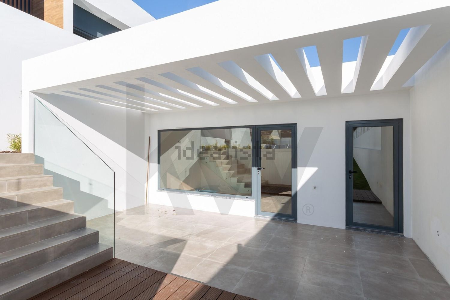 双拼别墅出售在Rua Marechal Craveiro Lopes s/n - 照片