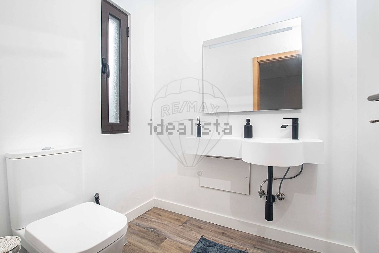 小楼房或独栋别墅出售在Rua Rui Pinto de Azevedo - 卫生间