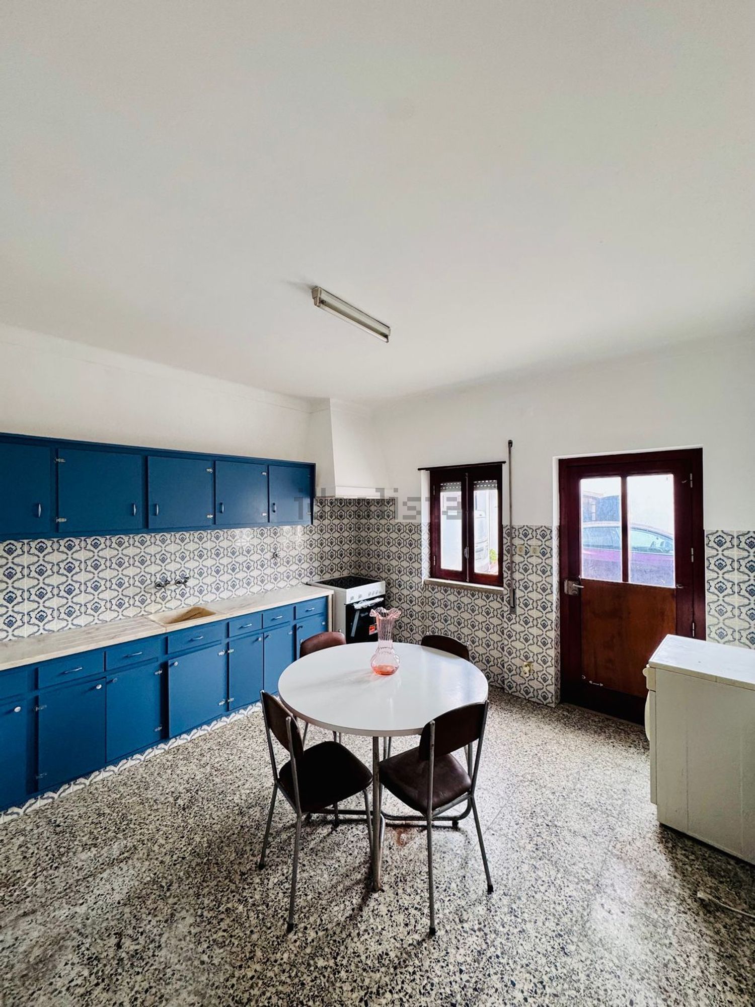 出租小楼房或独栋别墅在Rua Afonso de Albuquerque, 48 - 厨房