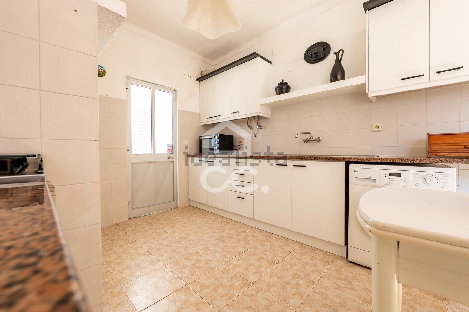 小楼房或独栋别墅出售在Lamas e Cercal - 厨房