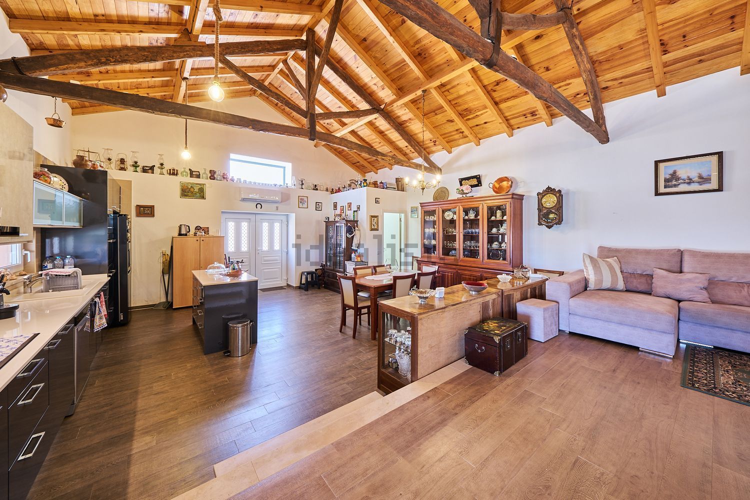 小楼房或独栋别墅出售在Rua da Bica - 客厅