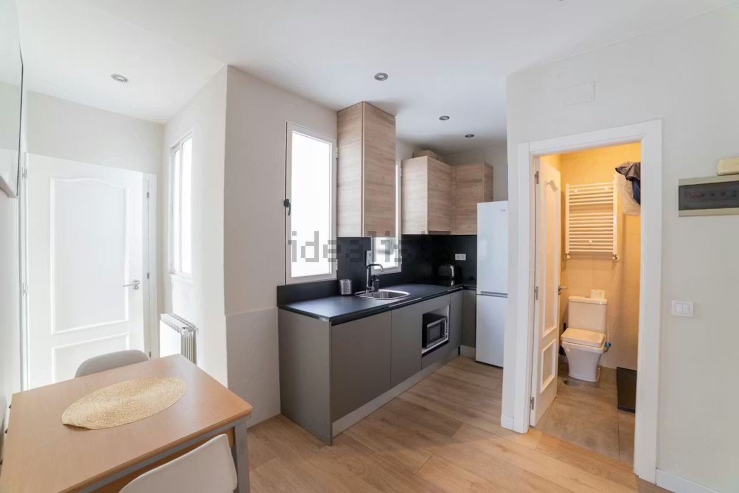 出租公寓 t1R. da Atalaia, 109 - 厨房