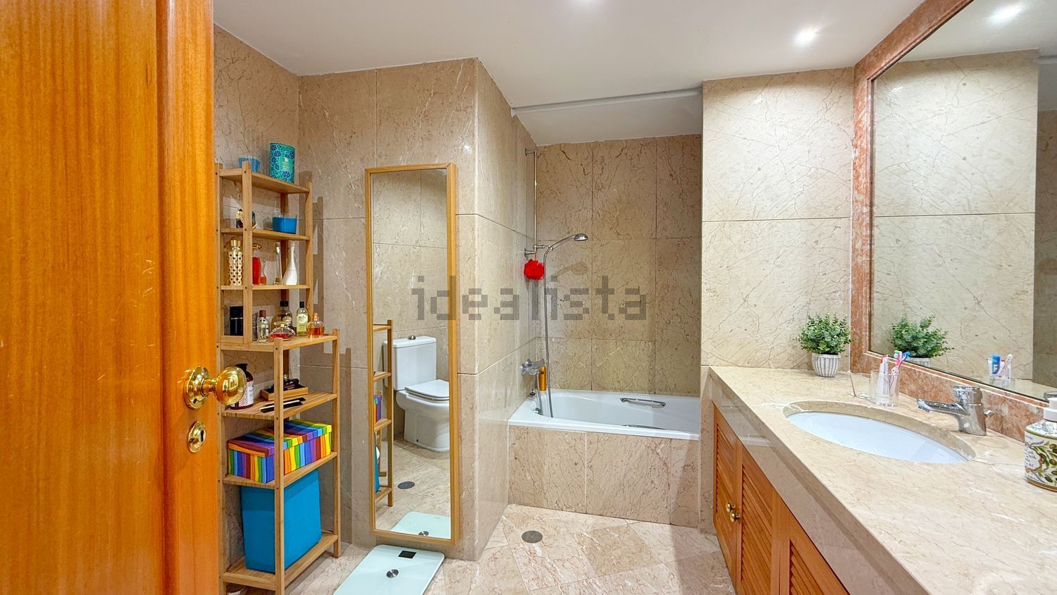 公寓 t6出售在Rua José Afonso, 10 - 卫生间