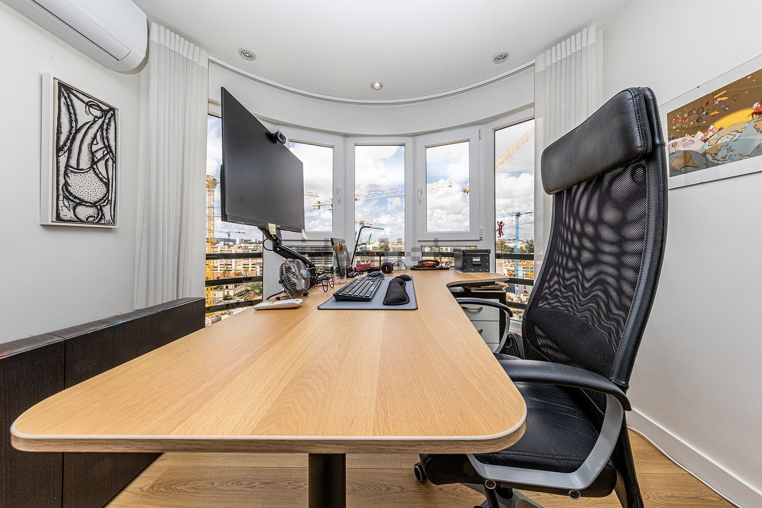 公寓 t4出售在Rua Embaixador Martins Janeira - 办公室