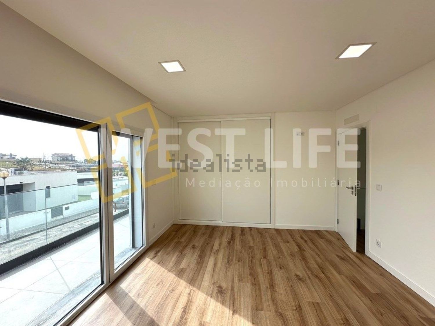 小楼房或独栋别墅出售在Santa Bárbara - 照片