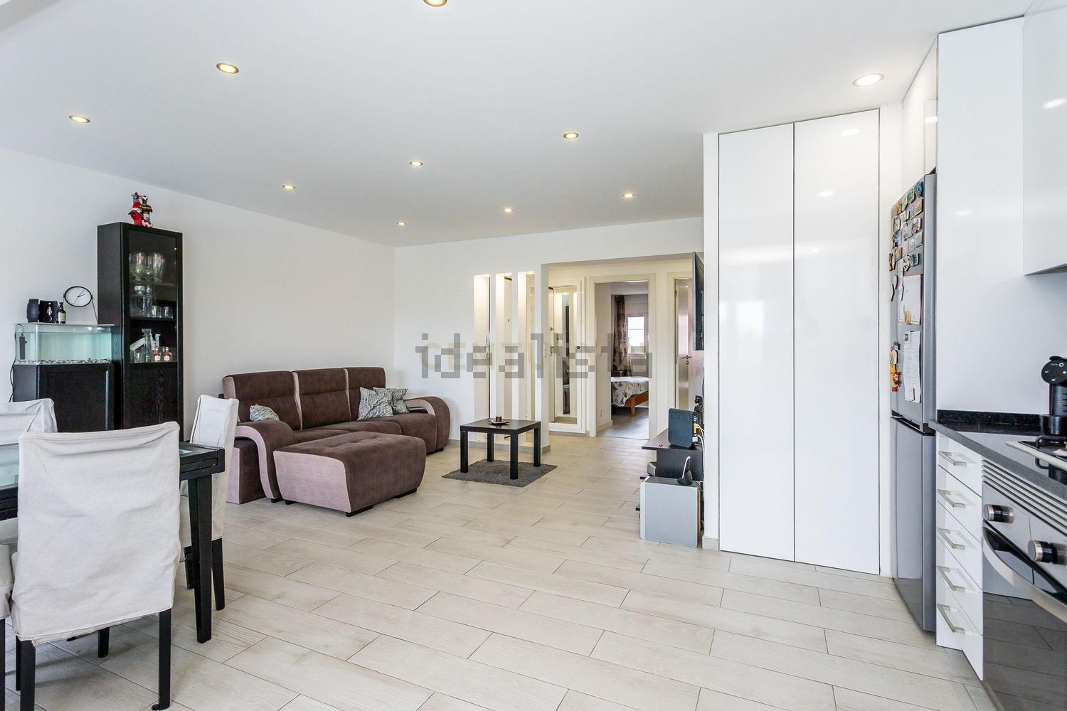 公寓 t2出售在Rua Luís Cristino da Silva, 222 - 客厅