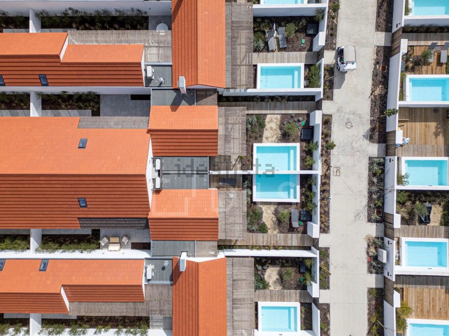 小楼房或独栋别墅出售在Rua da Eira - 视线