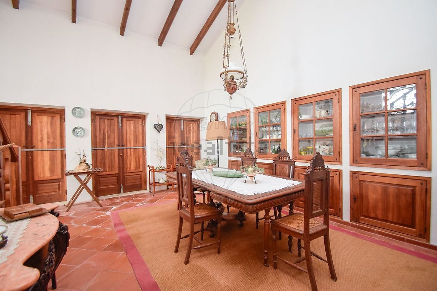 小楼房或独栋别墅出售R. da Portela - 客厅