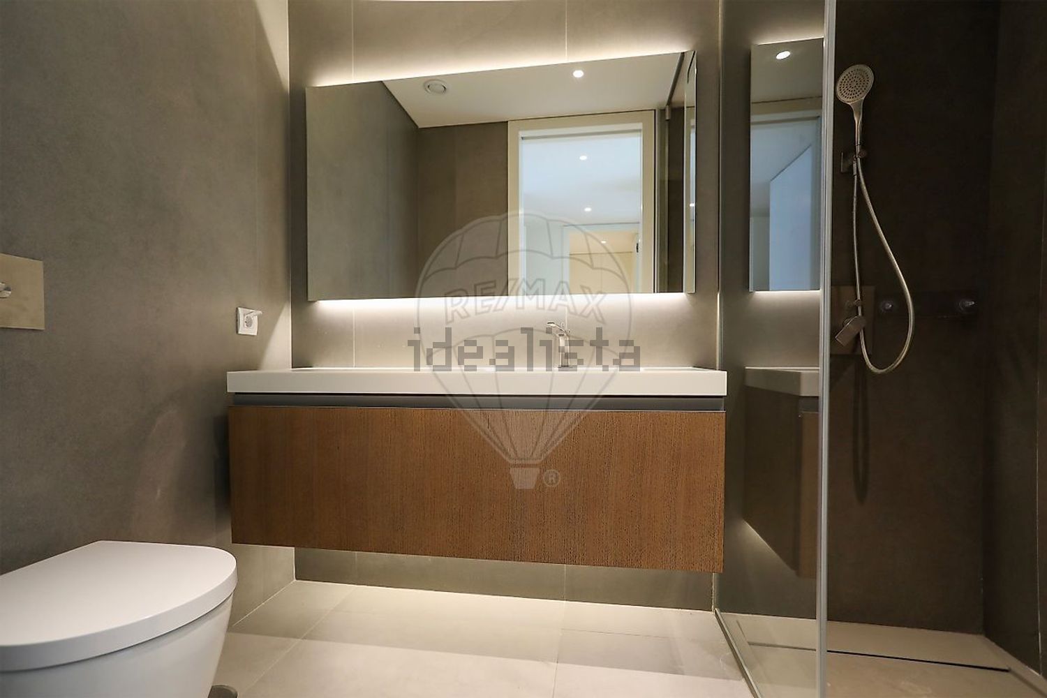 出租公寓 t2在Rua Fernando Palha - 卫生间