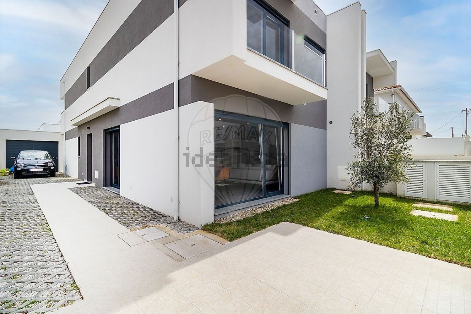 出租小楼房或独栋别墅在Rua 12 - 外立面