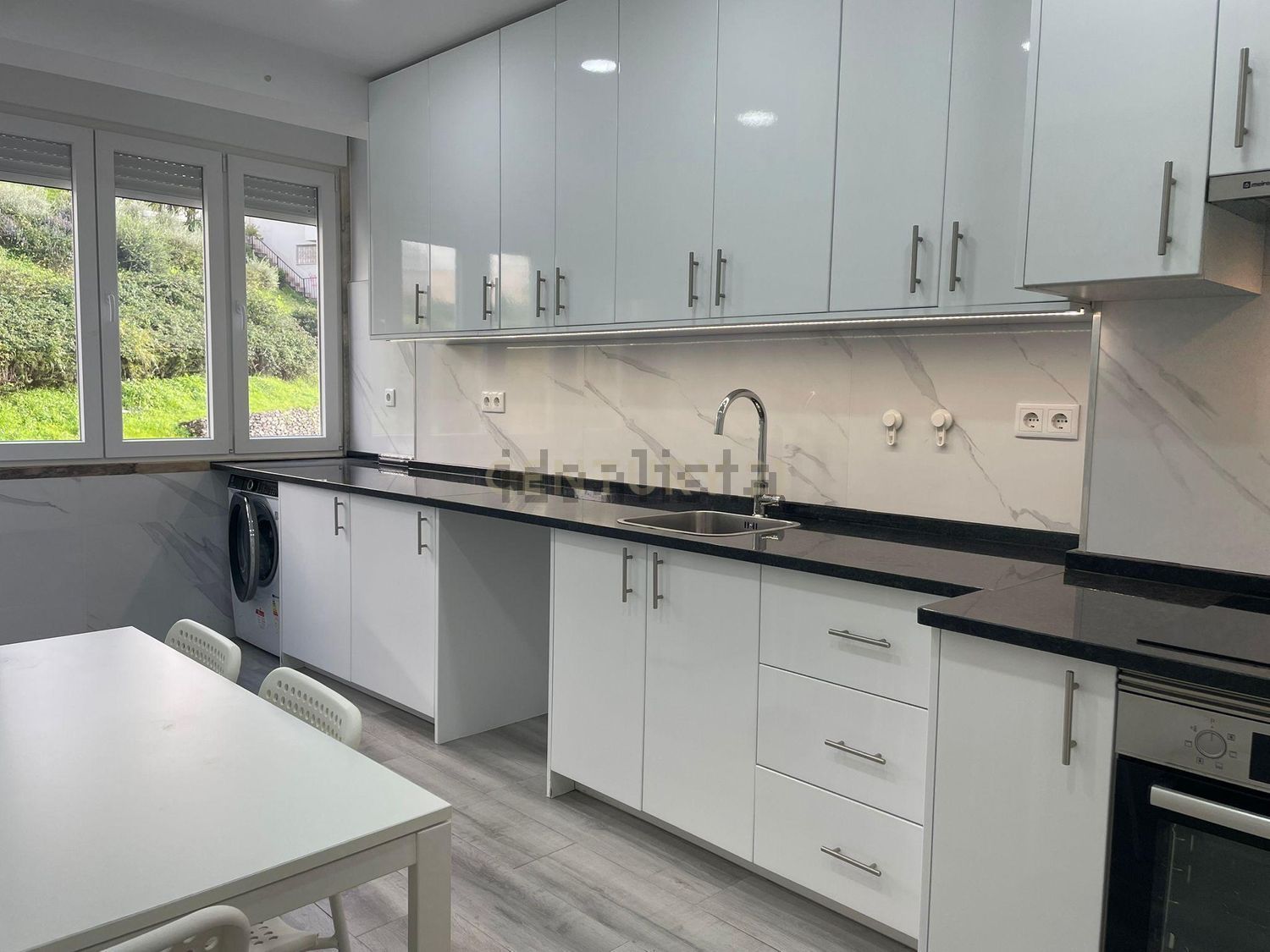 出租公寓 t2在Estrada Serra da Mira, 32 - 厨房