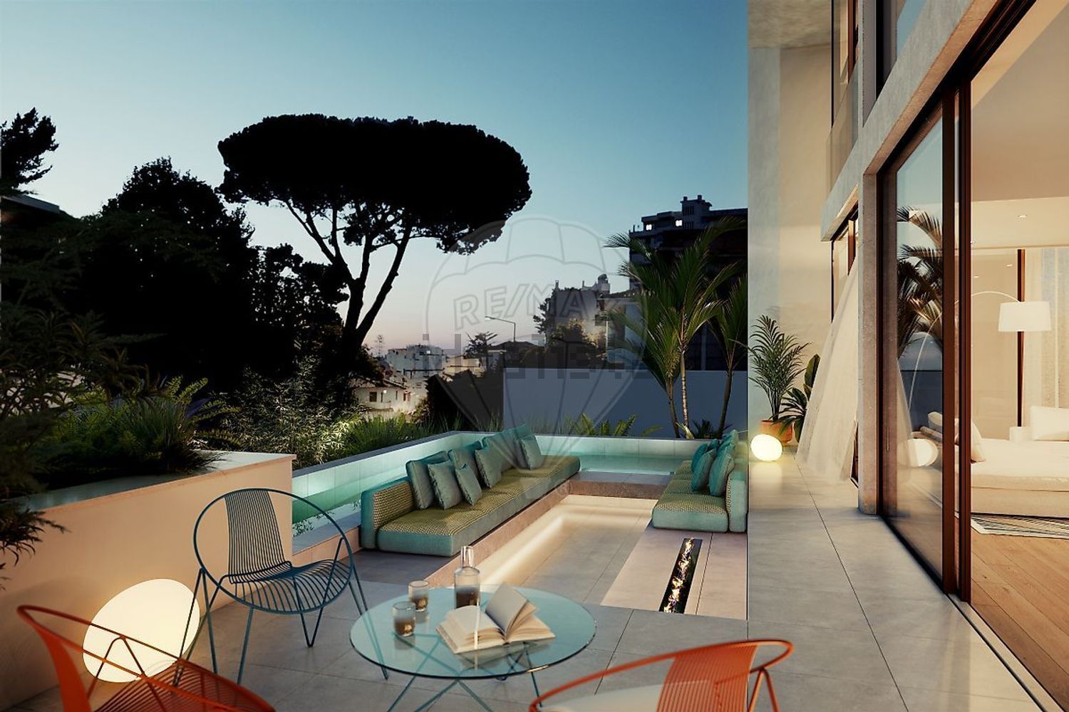 小楼房或独栋别墅出售在Avenida Dinamarca - 阳台