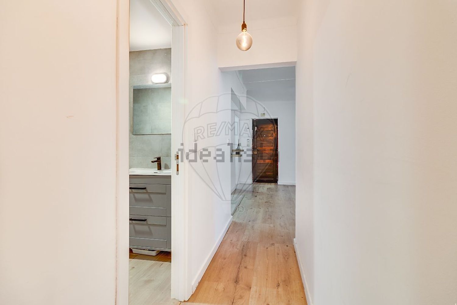 公寓 t3出售在Rua Vila de Farim - 过道