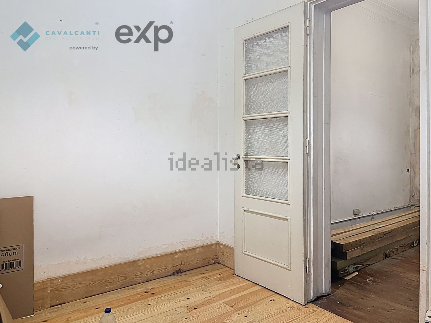 公寓 t3出售在Rua Barão de Sabrosa s/n - 试衣间