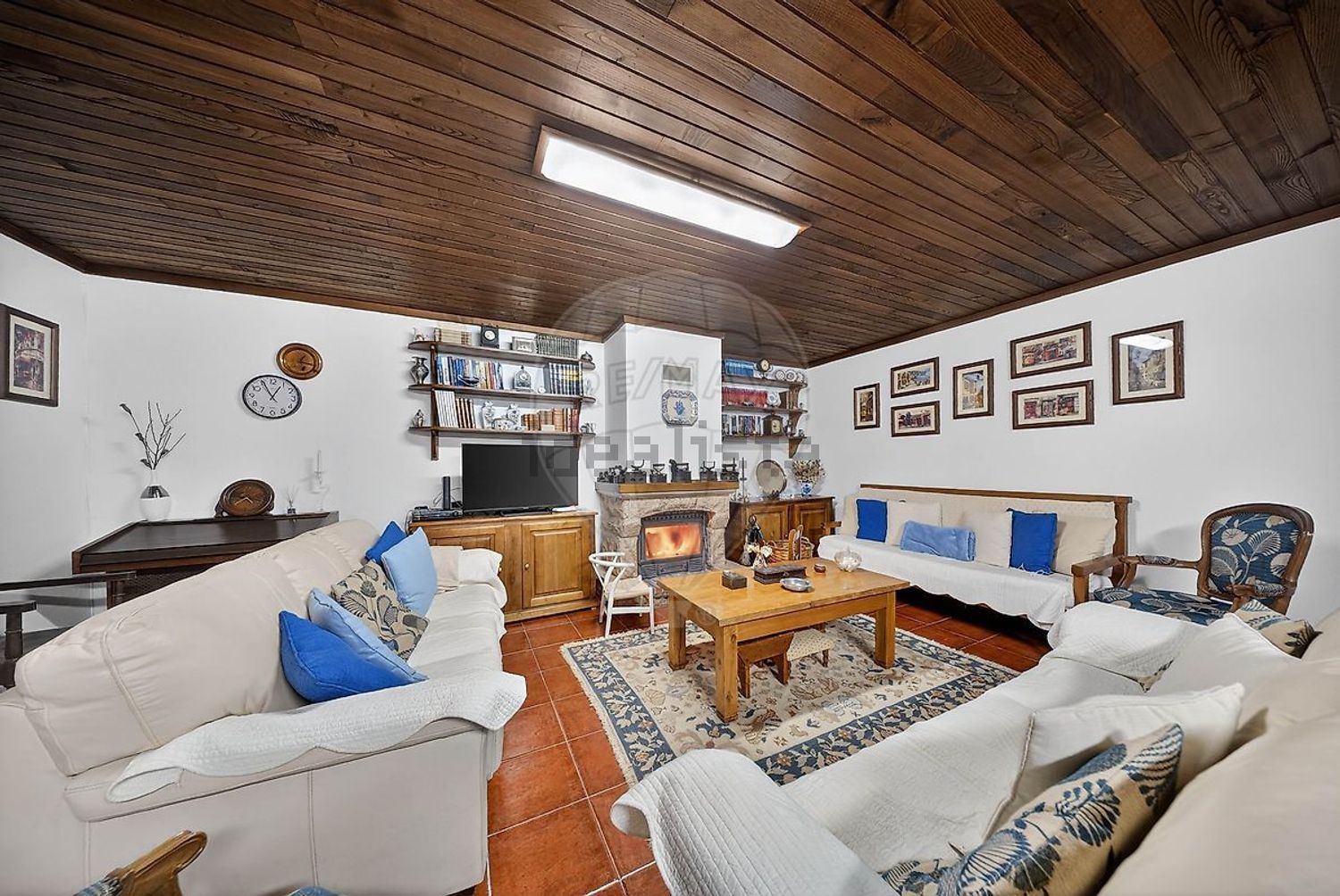 小楼房或独栋别墅出售在Rua Estreita - 客厅