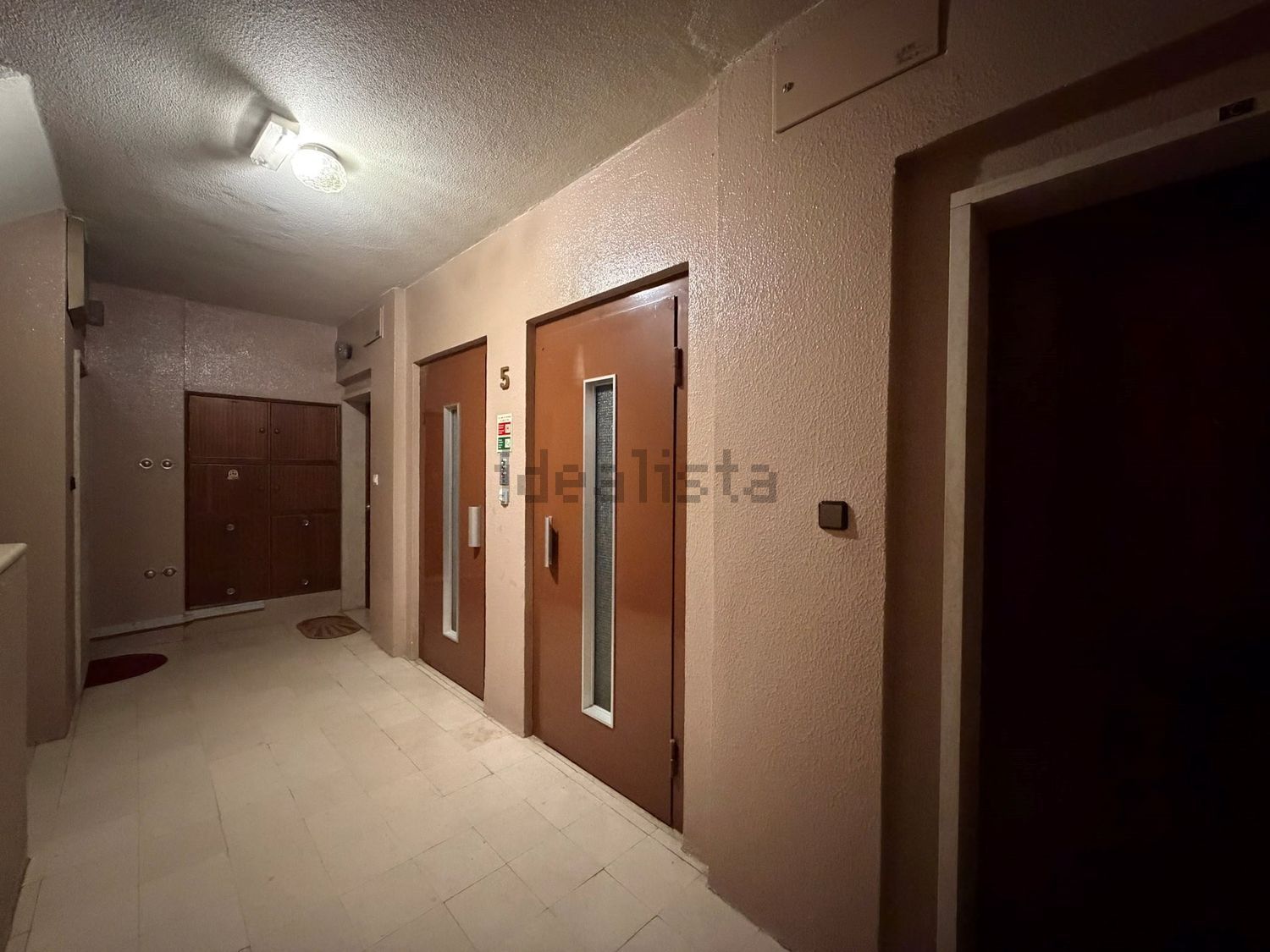 公寓 t1出售在Avenida Doutor José Pontes - 过道