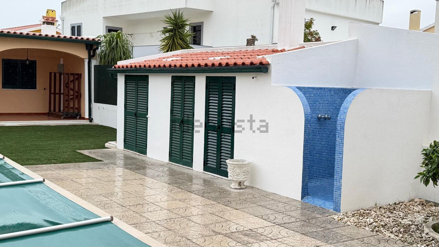 小楼房或独栋别墅出售在Quinta de Asseca - Padre Nabeto - 外立面