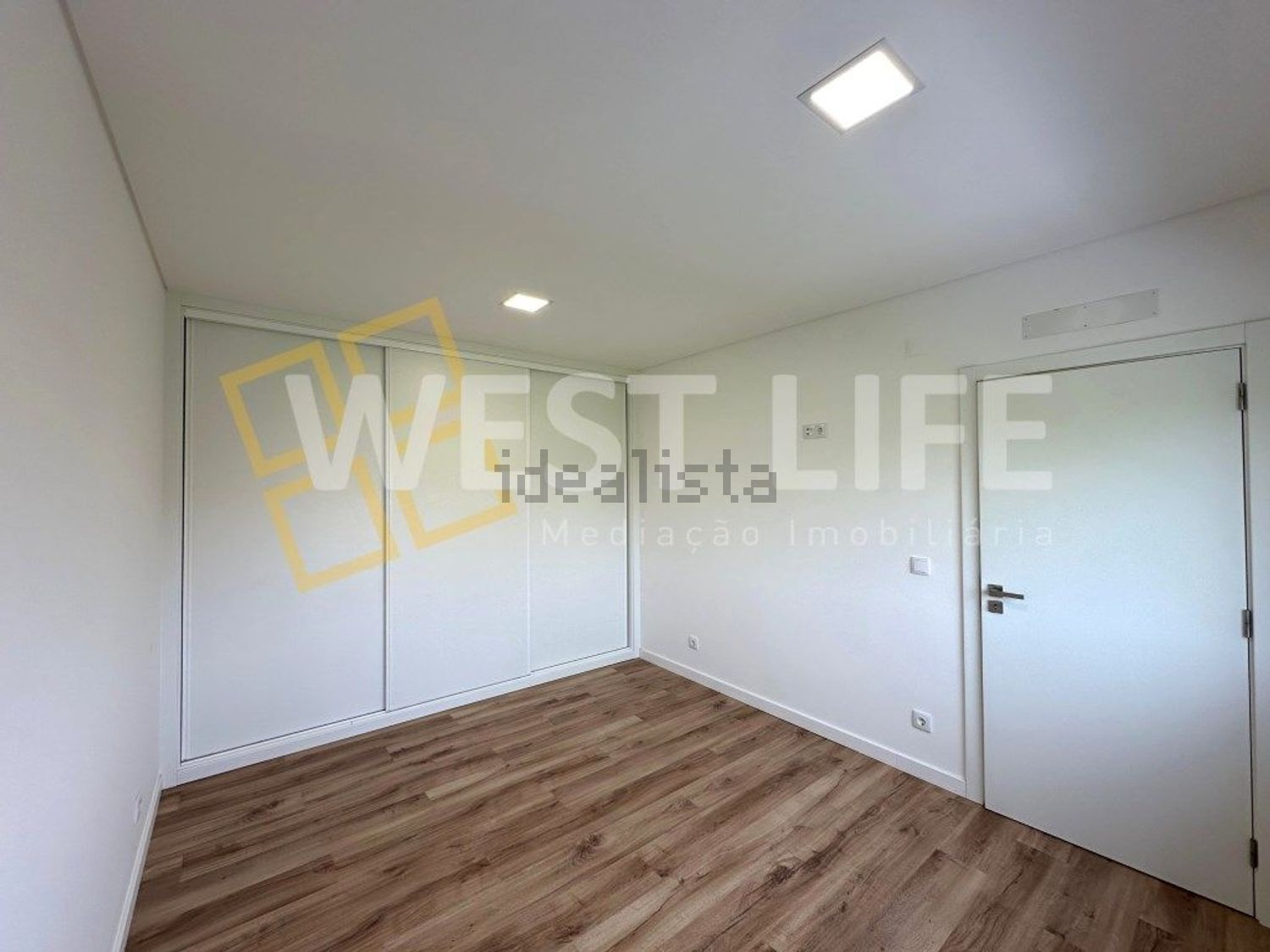 小楼房或独栋别墅出售在Santa Bárbara - 居住