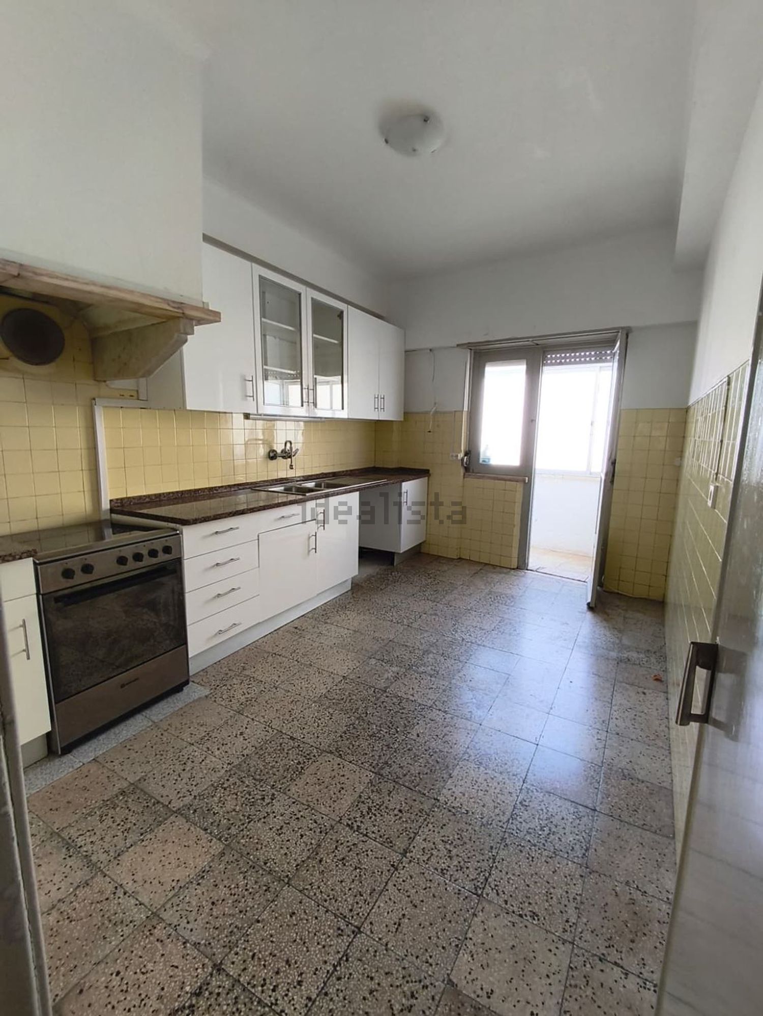 出租公寓 t2在Rua Padre Manuel Gomes Himalaia, 4 - 厨房