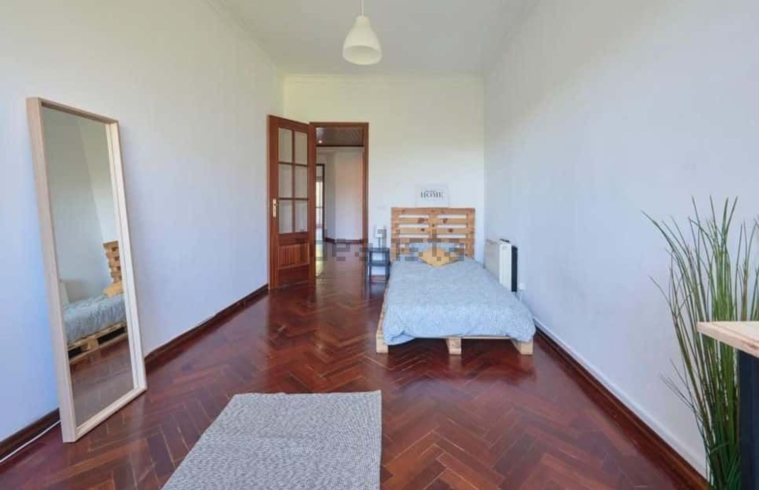 出租房间在Praça Capitães de Abril, 6 a - 卧室